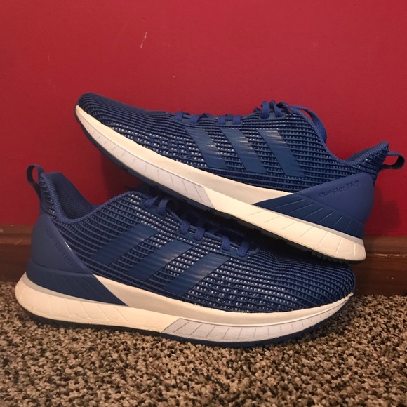 Adidas questar td size 8 like new - Picture 1 of 5